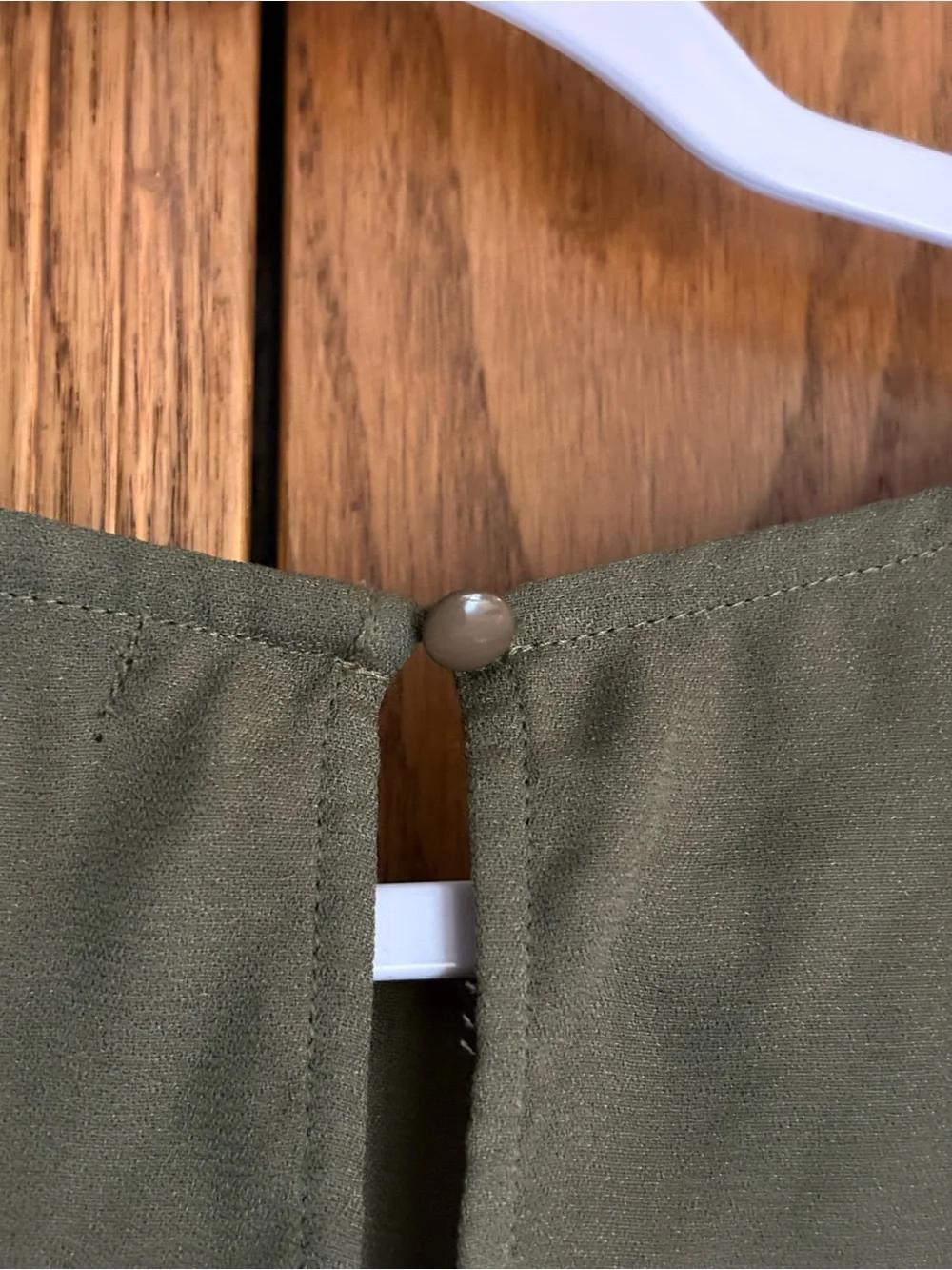 Forever 21 Olive Green Front-Tie Short Sleeve Crop Top